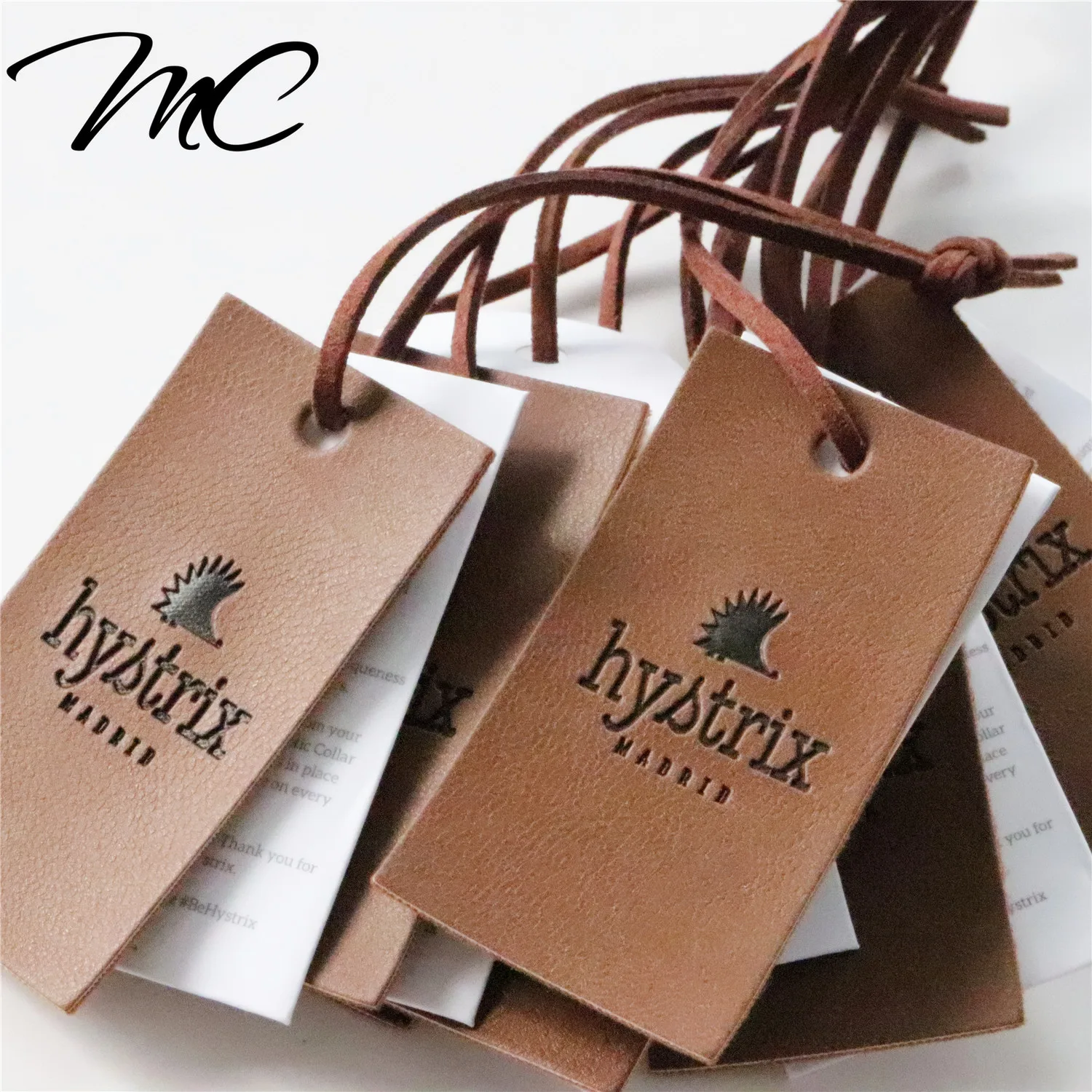 Новый дизайн, индивидуальные кожаные подвесные бирки и бумажные бирки для одежды, платья, париков