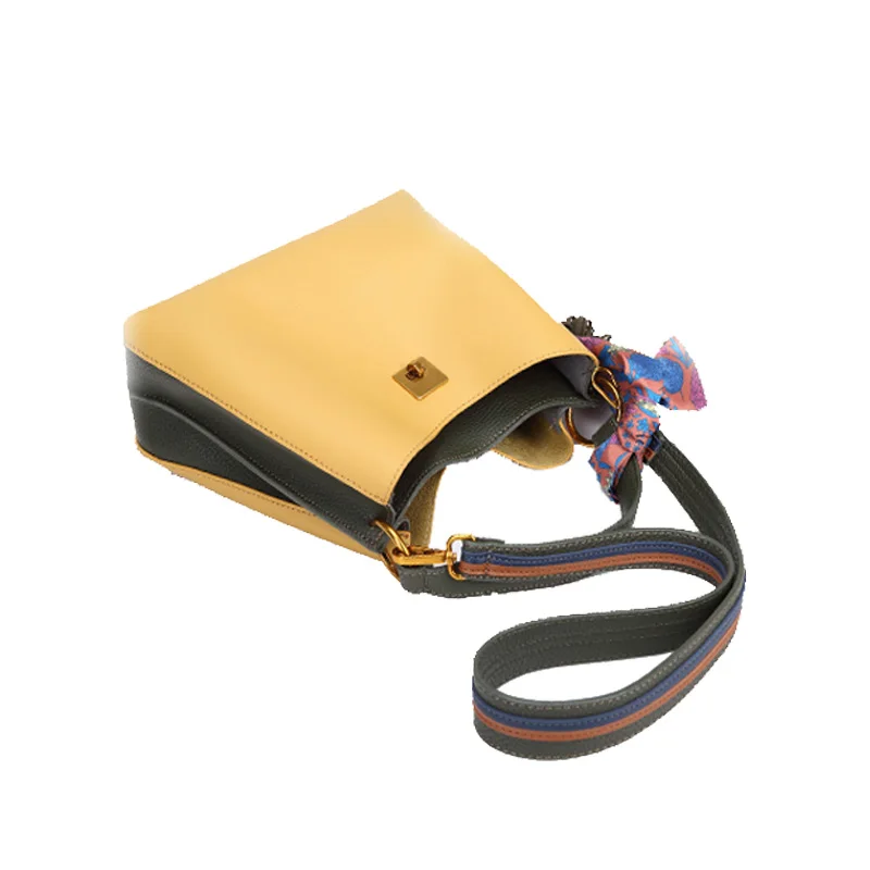 
Elegant new color contrast bucket bags for women 2019 with metal square lock ladies handbags Tote with decoration 