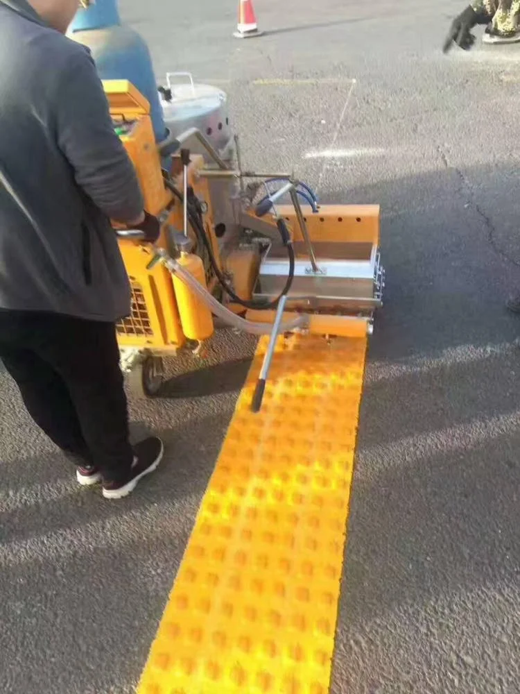 LXD  self-propelled convex line road marking machine