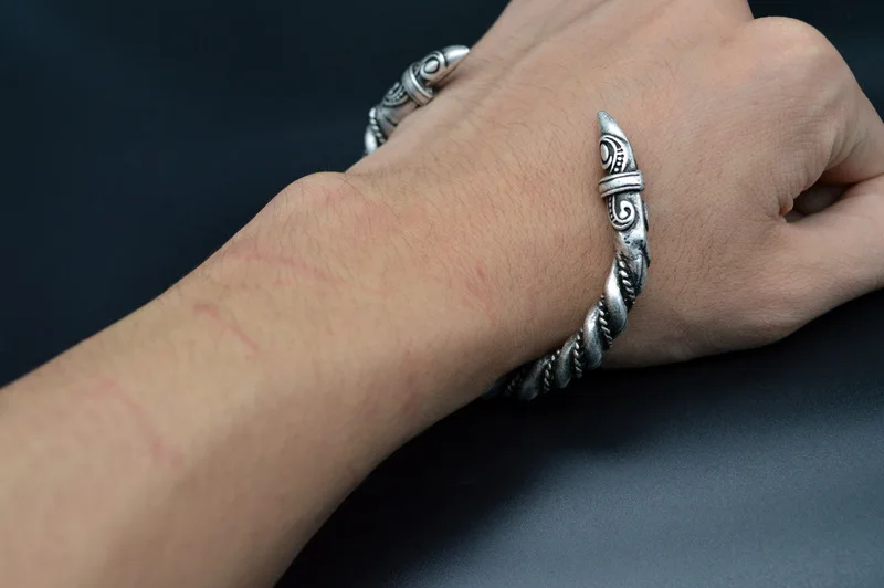 Wholesale Raven bracelet Open bangle Animal head Mens arm band Mens silver color bracelet Viking jewelry