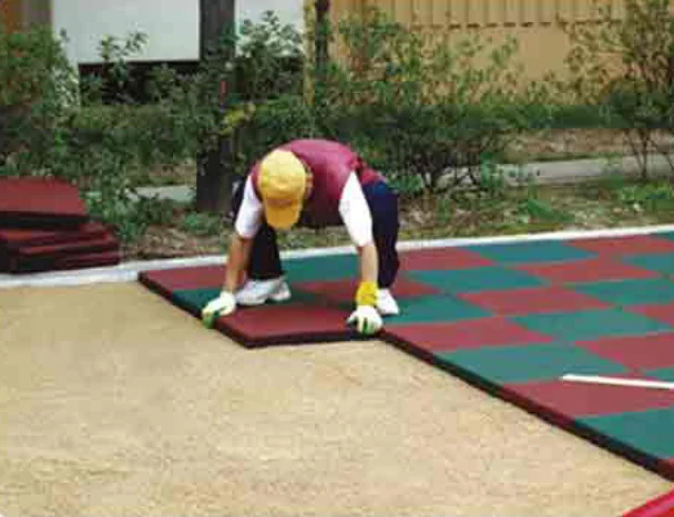 
KINPLAY BRAND Outdoor Rubber floor mat Playground tile 