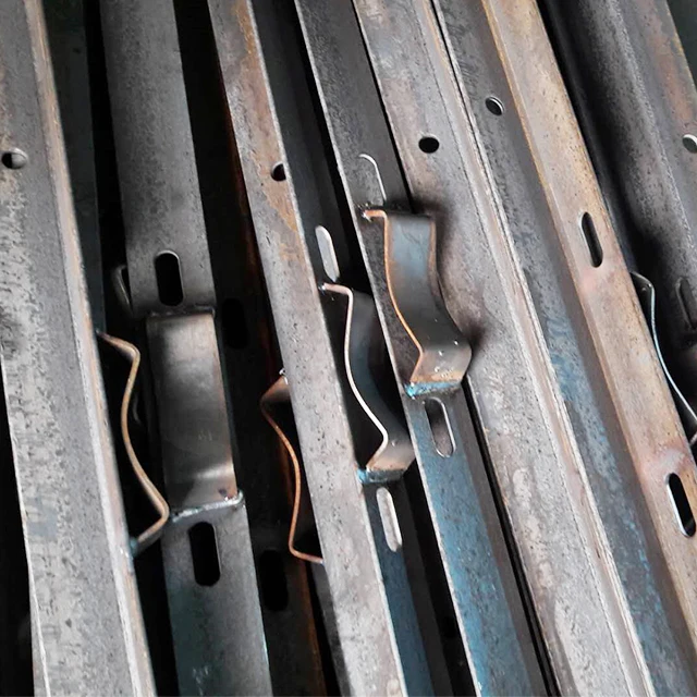 
Welding Machine for Corss Arm M Iron 