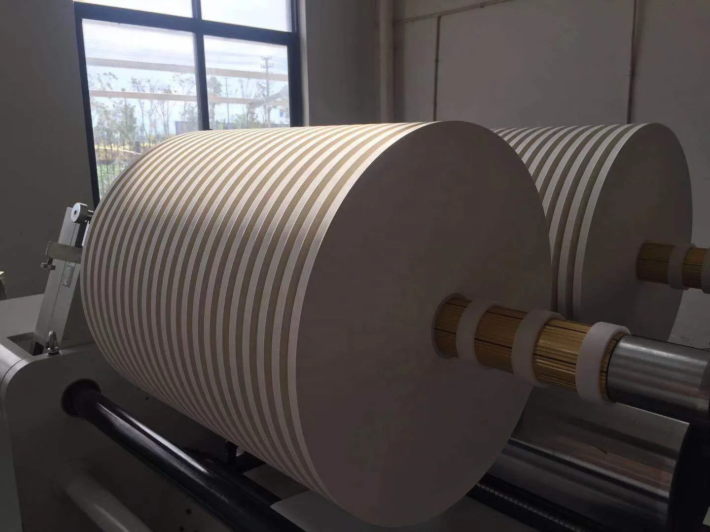 BDFQ Series Full Automatic Paper Straw Slitting Machine Paper Straw Raw Material Slitting