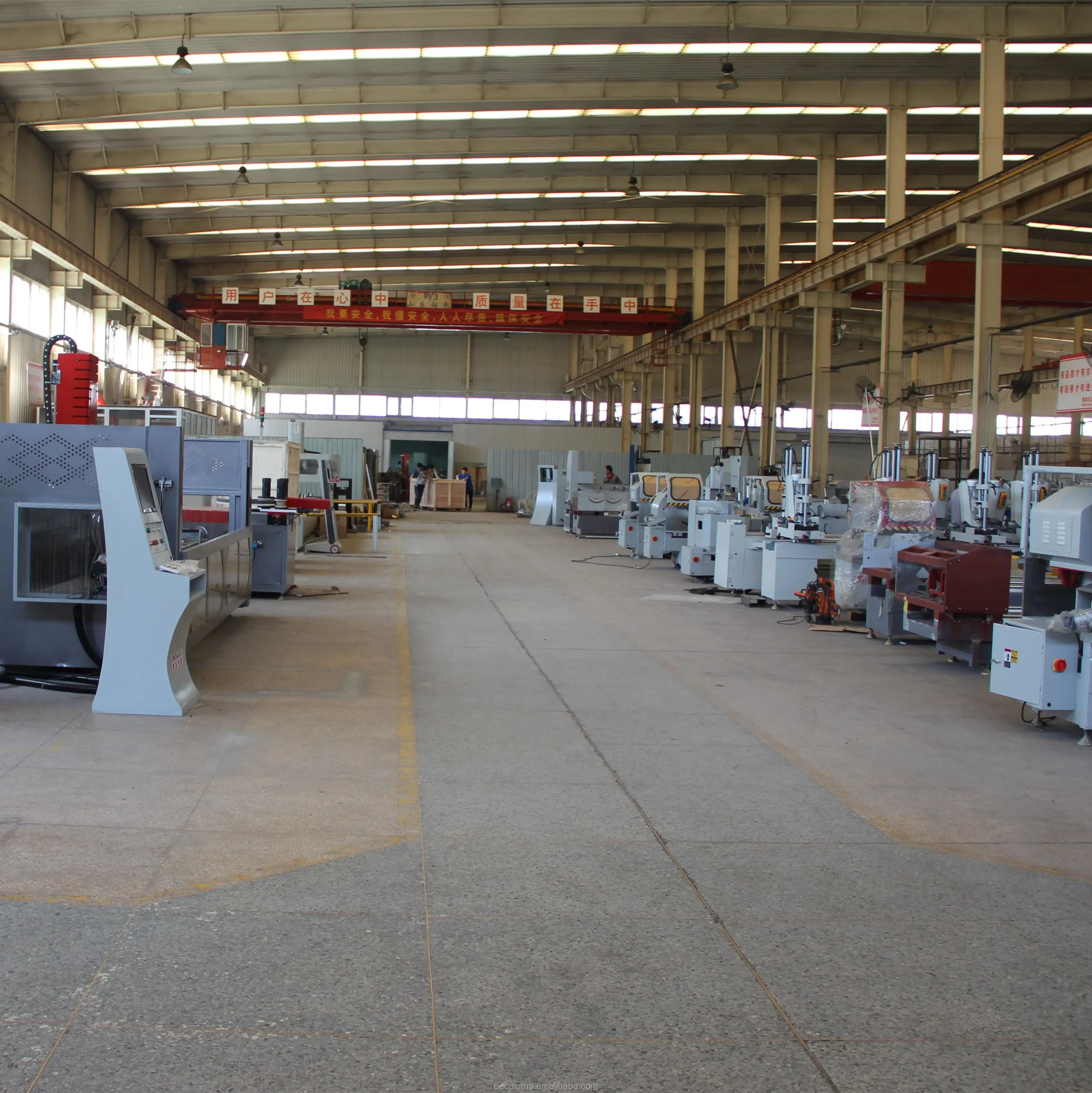 DECALUMA Aluminum Window and Door Hole Punching Machine