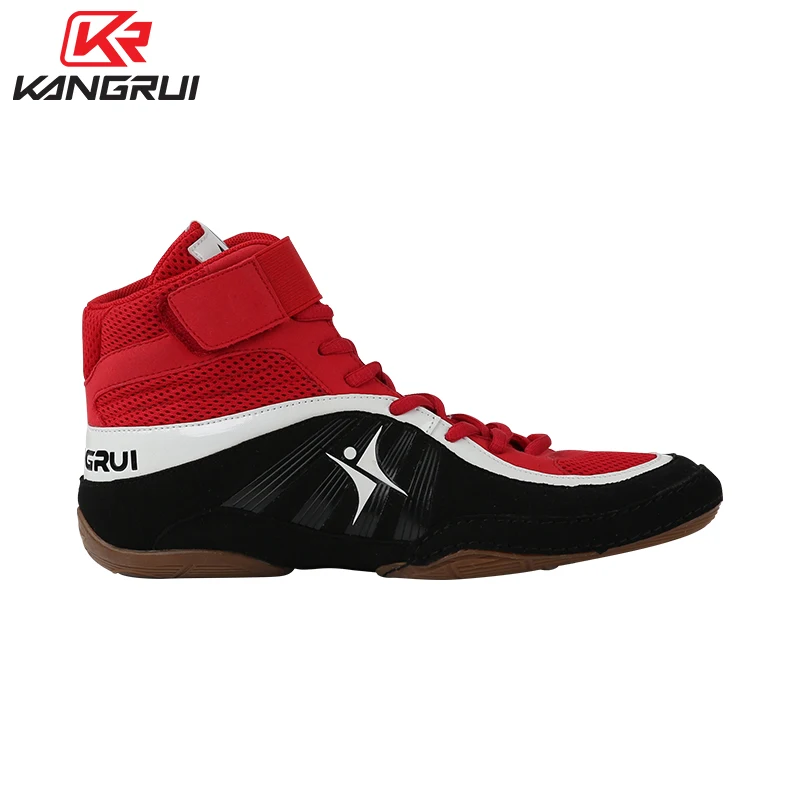 Wrestling shoes