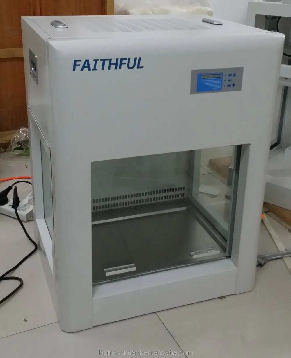 
Mini Laminar Flow Cabinet CJ-600P with HEPA filter 