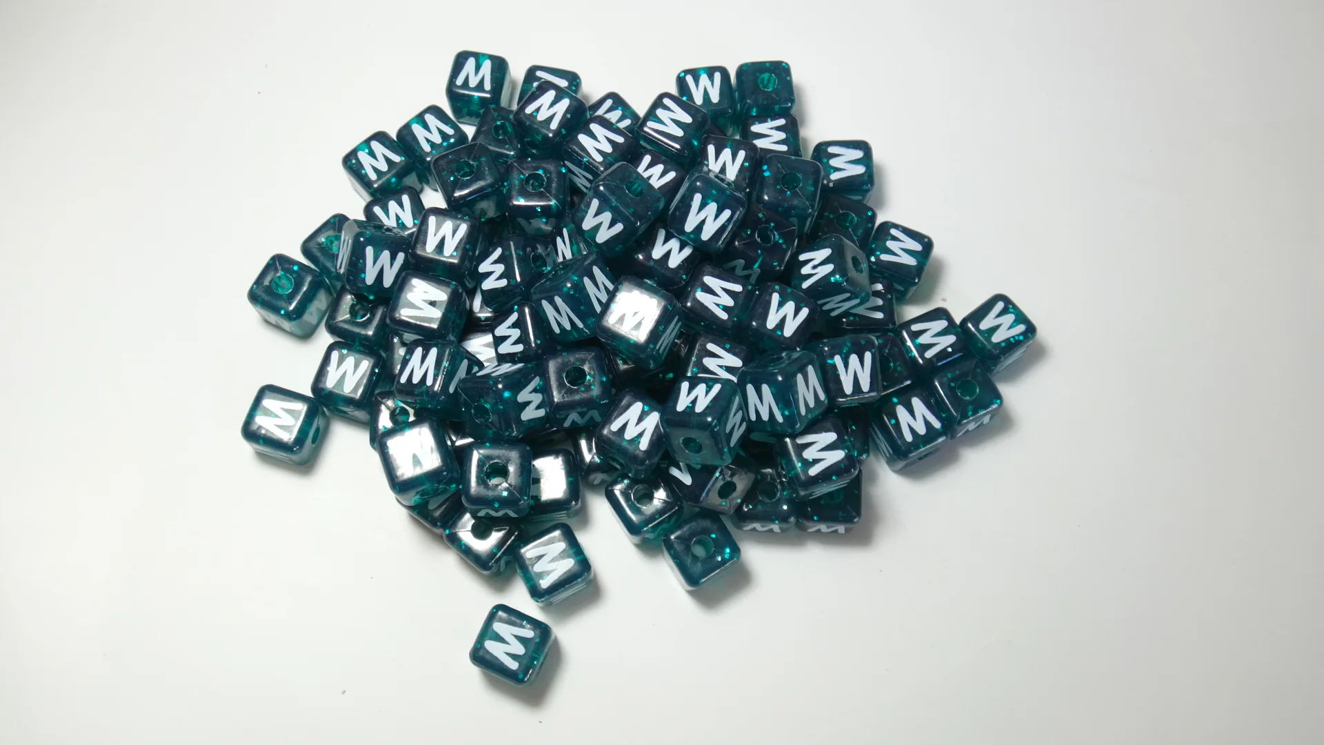 plastic alphabet letter beads 12mm with vertical hole,promotion plastic single letter alphabet beads,plastic square letter beads