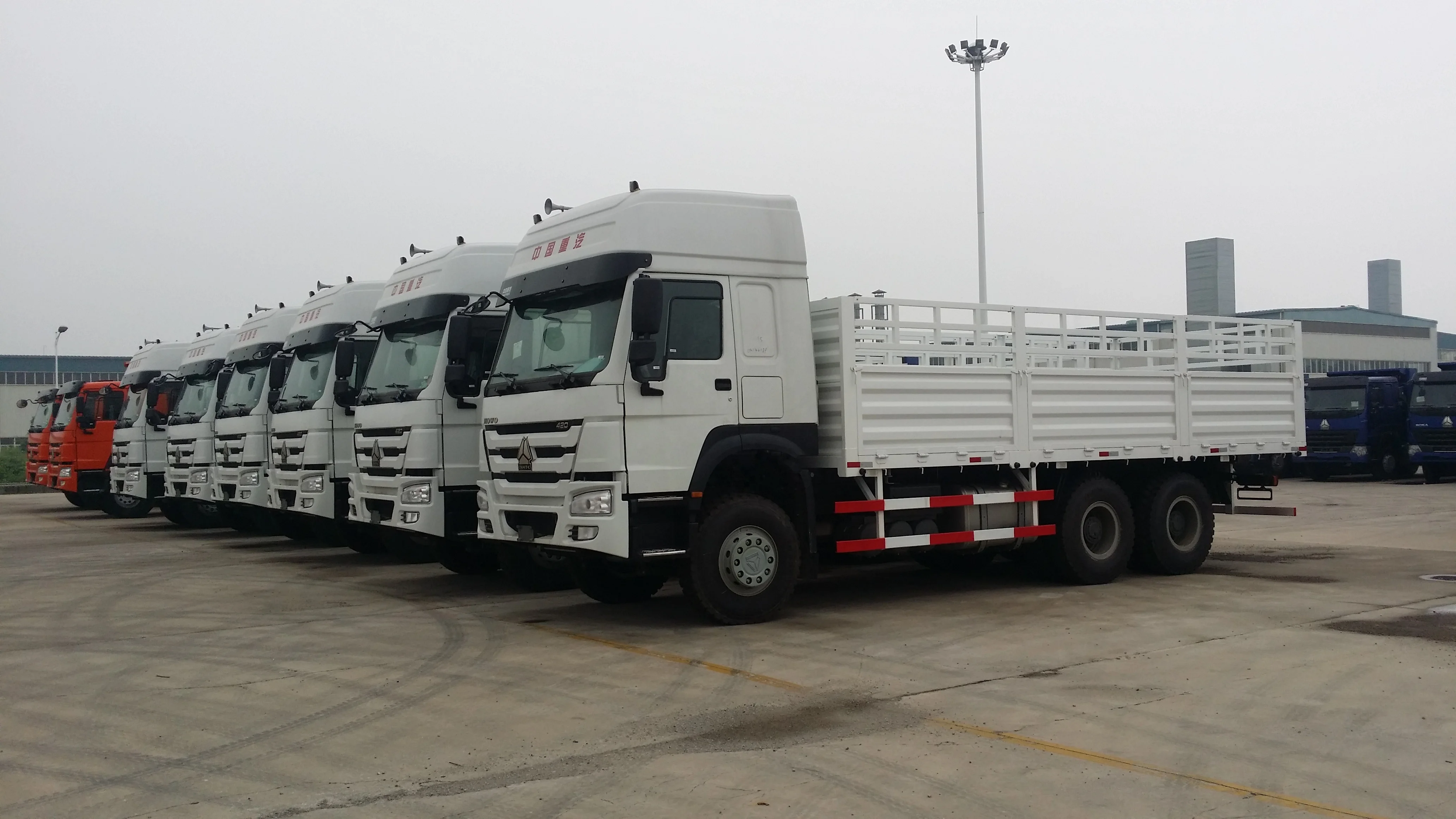 Cargo Transportation Sinotruk 25 ton HOWO 371 Cargo Truck