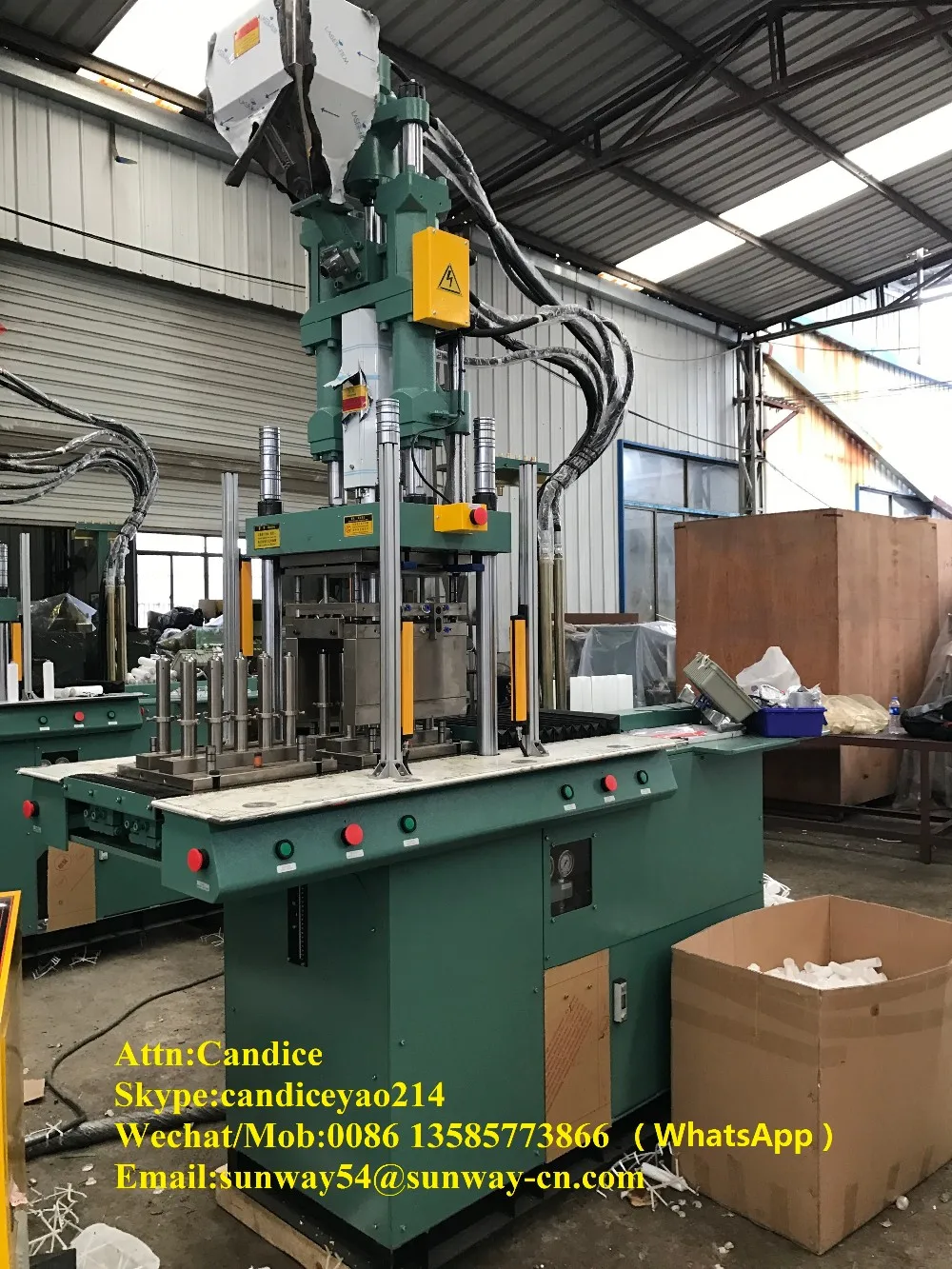 China Plastic Tube Shoulder Injection Machine