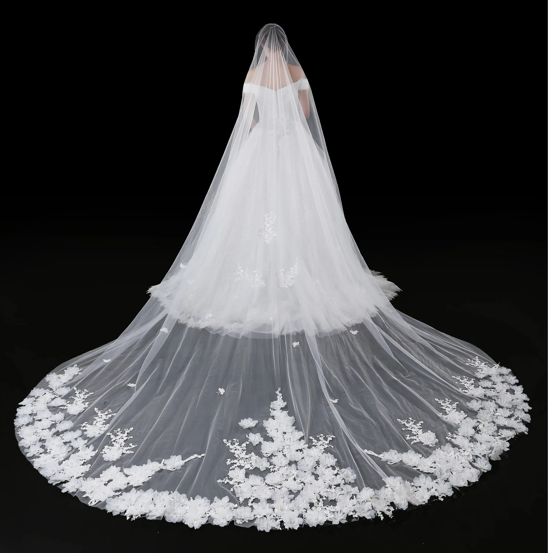 
4m Long Soft Tulle Lace appliques with 3D flowers Edging Muslim Bridal Veil Cathedral Train Wedding Veil 