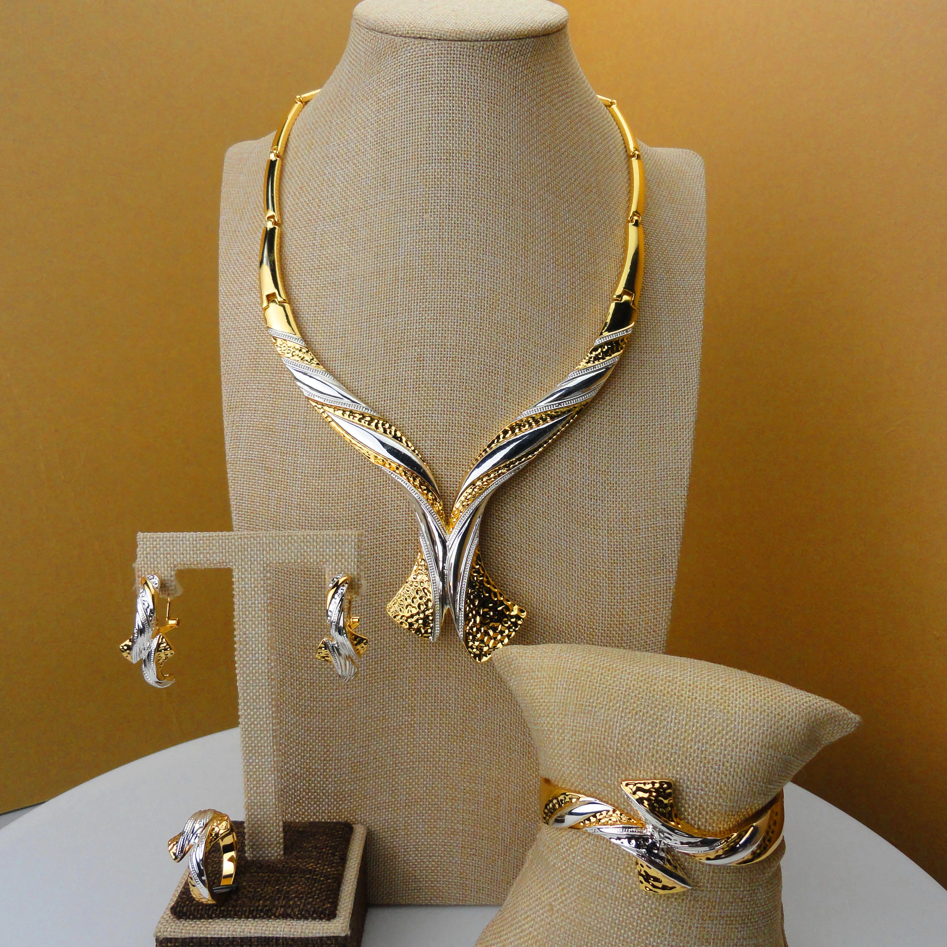 Yuminglai 24k gold dubai jewelry set Dubai Fashion Jewelry Sets for Women Necklace Ring FHK5337