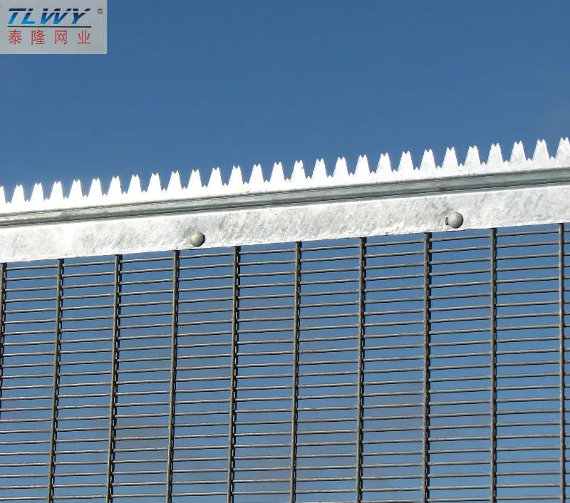 
High walkway security window grilles fencing 