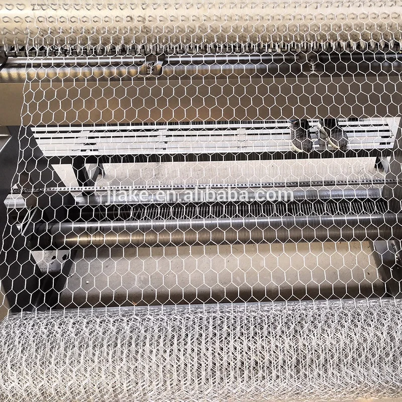 Fully automatic hexagonal wire mesh making machine