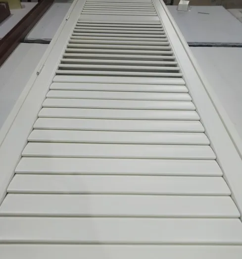 wood plantation shutter