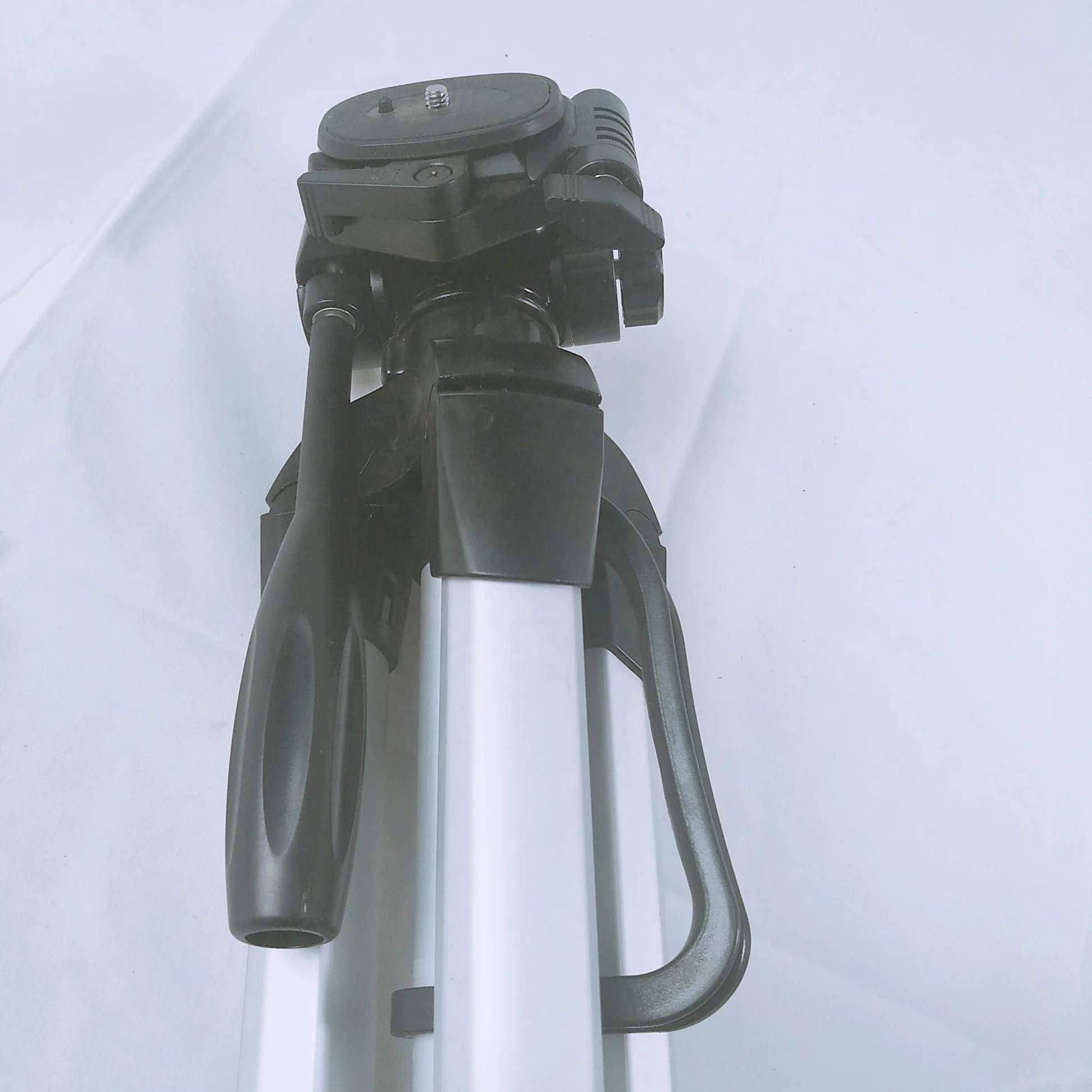 
massa Flexible Lightweight 580A dslr camera tripod 