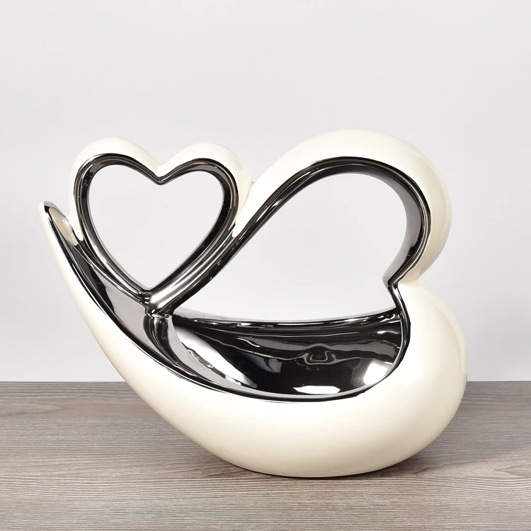 Fancy custom logo valentine gift heart shaped ceramic planters / handicraft wedding decoration flower pots