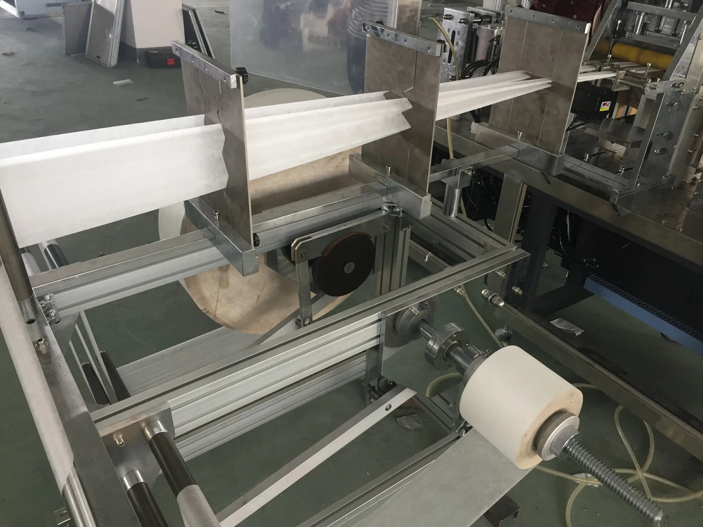 AWP-250 полно-автоматическая машина для упаковки спиртовых салфеток/четырехсторонняя пресс влажных салфеток изготовления бумаги полиэтиленовой пленки автоматическая пластиковый мешок древесины