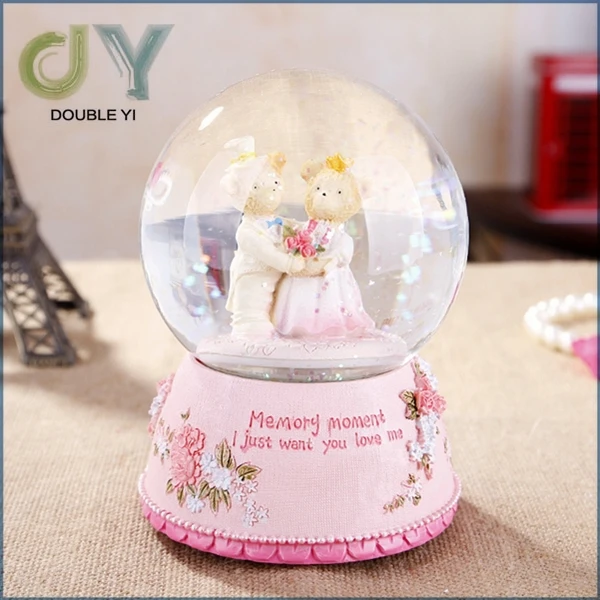 Customized 360 rotate music crystal glass snowball for wedding souvenirs gift resin Craft