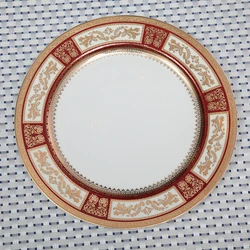 Bone China Manufacturer High Quality Embossed Golden Decal Plates Bone China Hotel Tableware Luxurious Event Catering Dinnerware