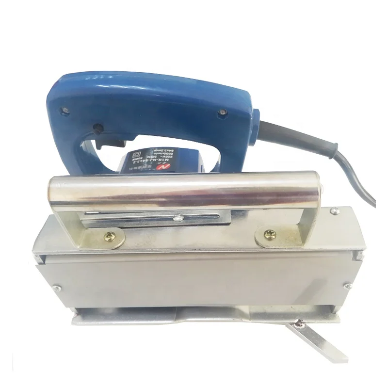 V портативная машина для очистки углов окон из ПВХ