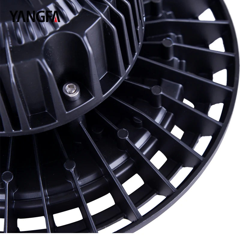 Линейное светодиодное освещение UFO для высоких промышленных помещений 50 Вт, 100 Вт, 150 Вт, 200 Вт