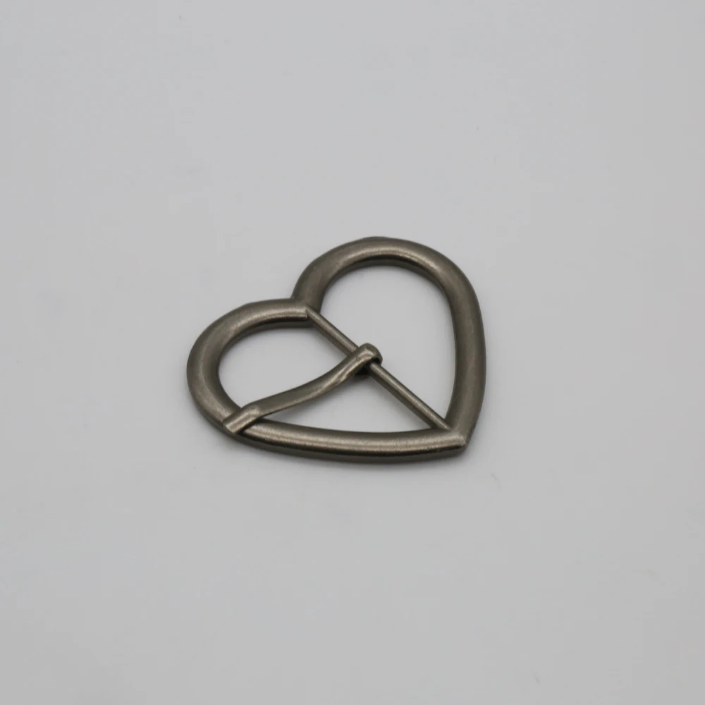 New Products Heart shape zinc alloy metal pin shoe buckle for ladies handbag and shoe