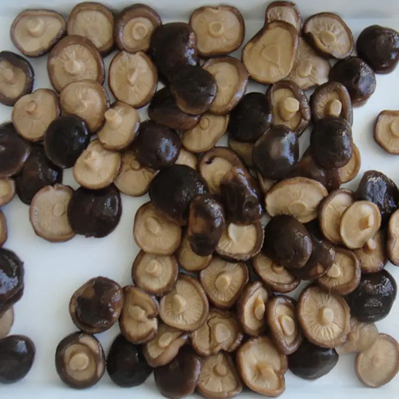 Китайские консервированные грибы shiitake, нарезные грибы в воде