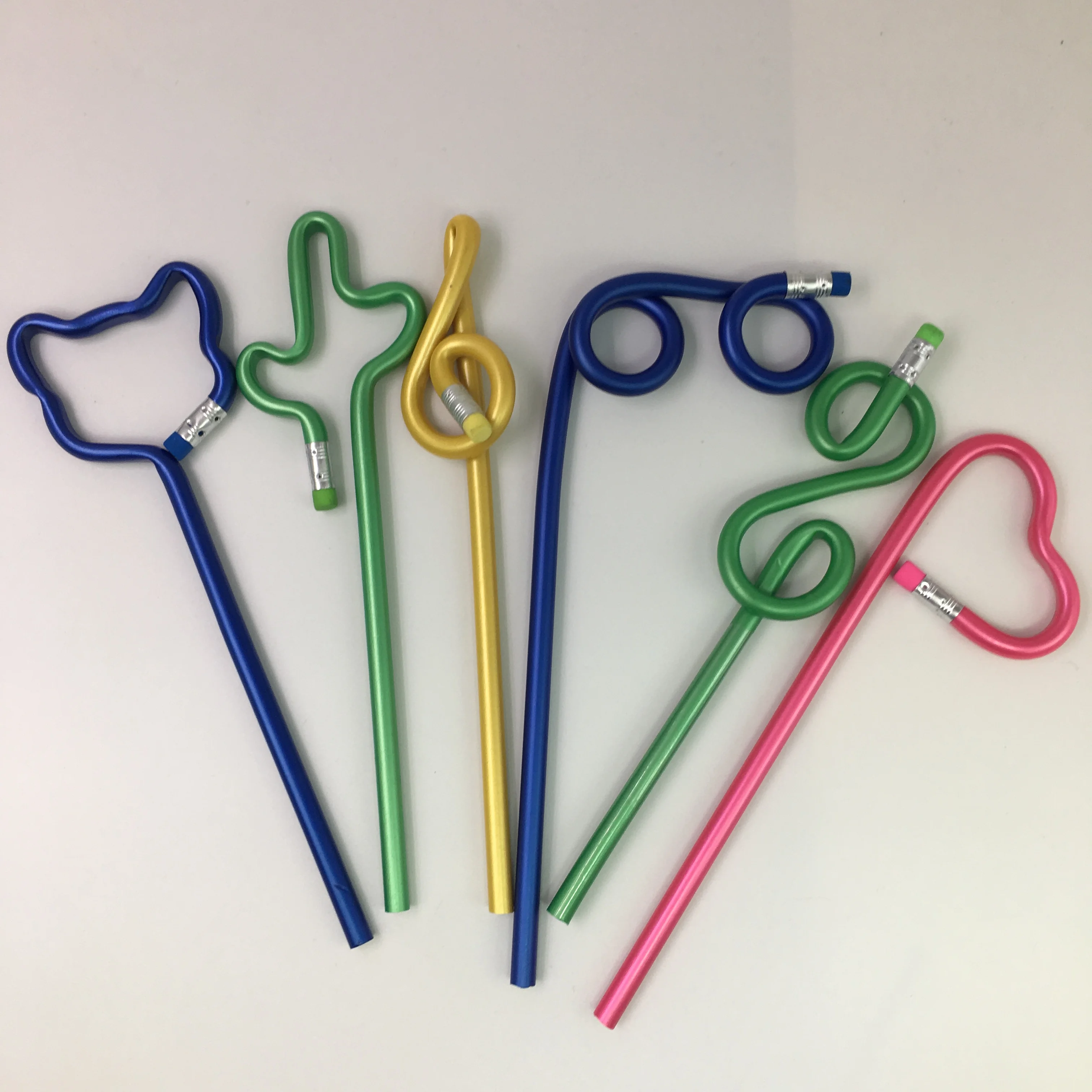 custom modelling pencil synthetic wood heart bear shaped topper solid color body diverting pencils for kids