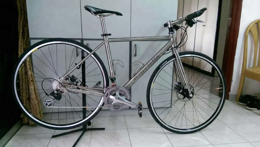 Cheap wholesale titanium  road  bike  700C newest titanium road bike frame with internal cable routing  OEM  manufacturer