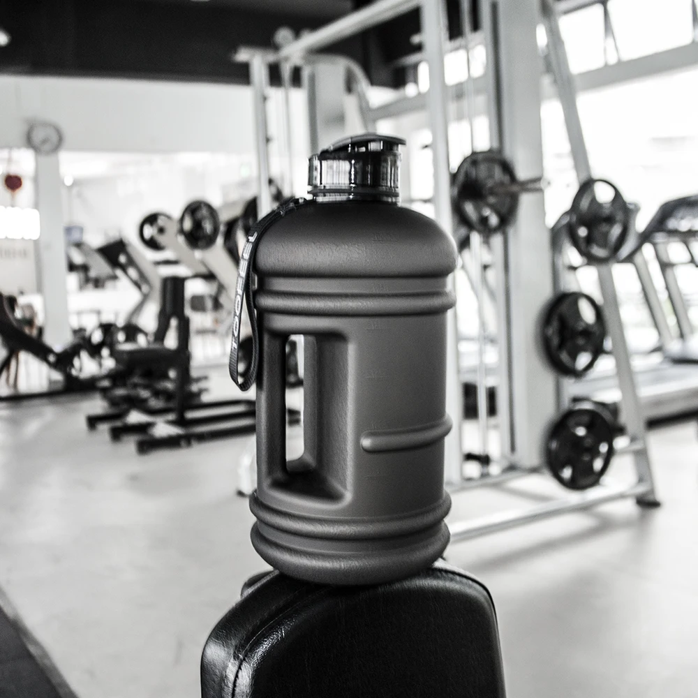 TooFeel manufacturer 2.2L big water bottle with cap and tritan material