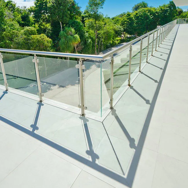 DIY Installation modern glass railing design from balcony