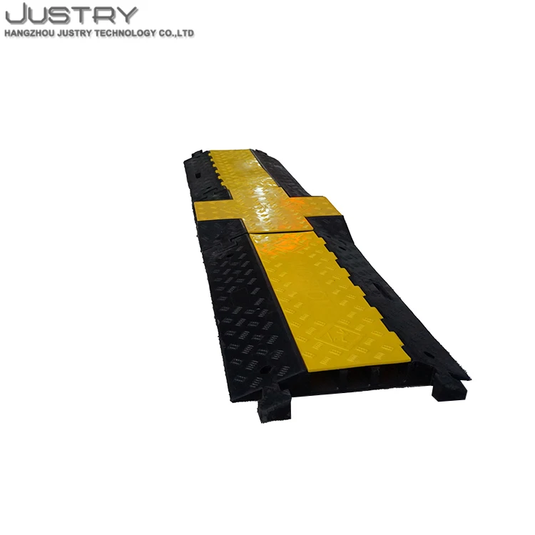 Cable hose ramp protector ramp/black rubber speed bumps