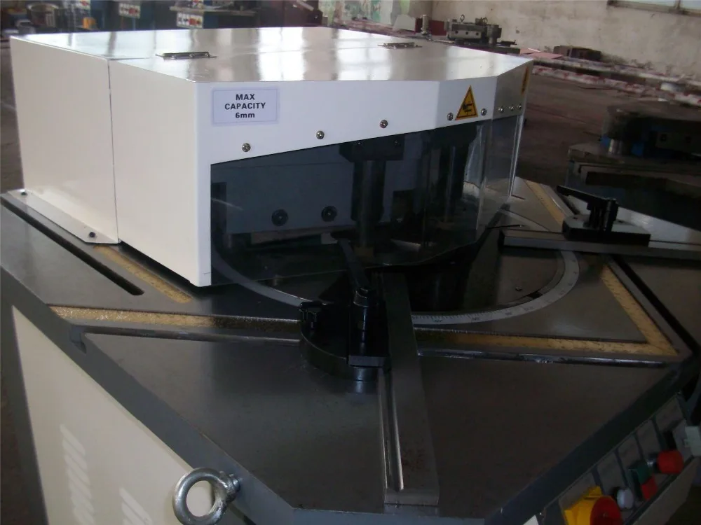 Siemens from Germany 7.5kw power 5.7ton weight hydraulic oil cutting recently