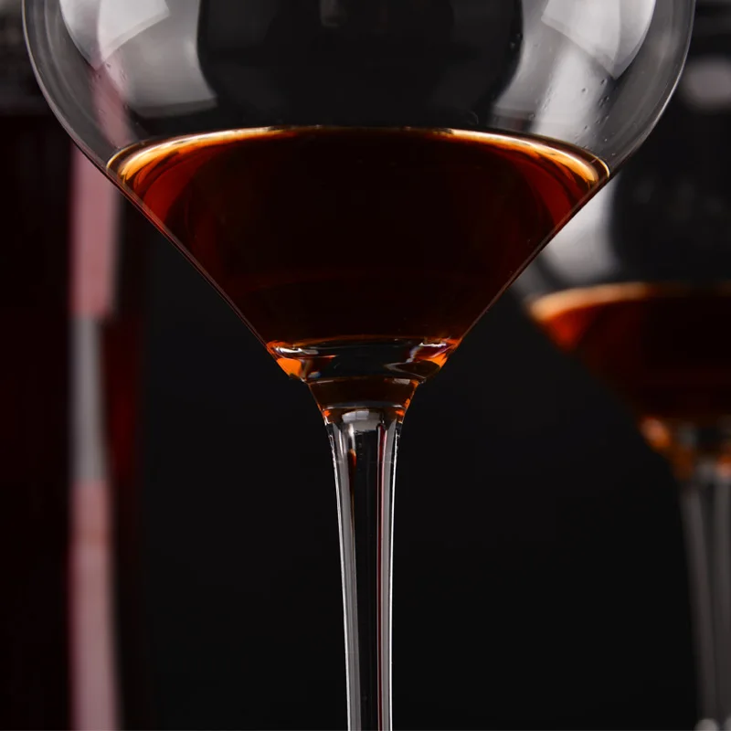 Wholesale Lead-Free Crystal Wine Glass Clear Luster Bohemia Goblet Glassware Creative Unique Gold Stem Red Wine Glass