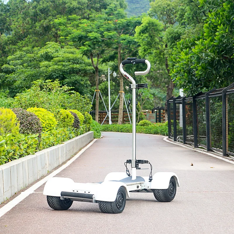 White Golf Cart Mobility Scooter 10.5inch Tire 4 Wheels 2000W Electric Golf Scooter Golf Board