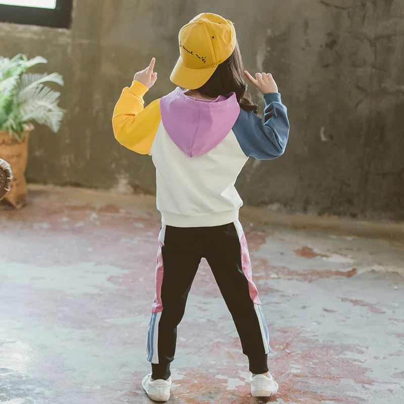 
Online shopping China wholesale casual style love pattern Long Sleeve Hoodie Sweatshirt kids girls clothes sets 