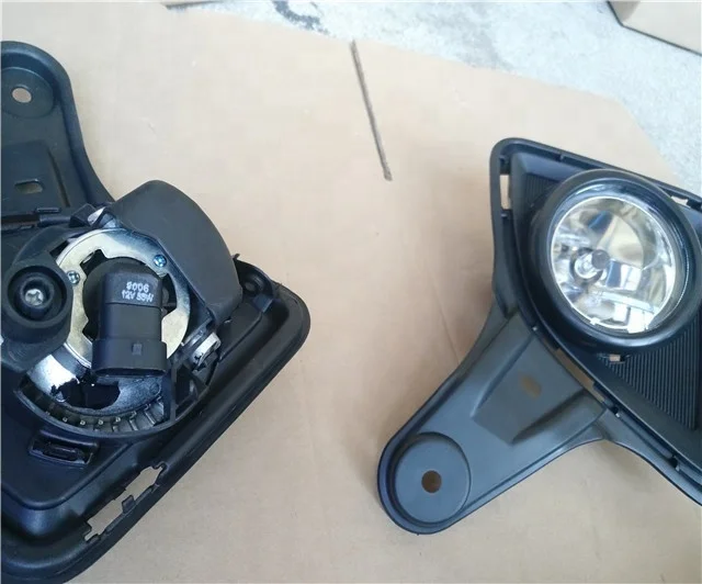 Hotselling Auto Parts Accessories For Toyota Hiace 2012 ON Car Fog Light