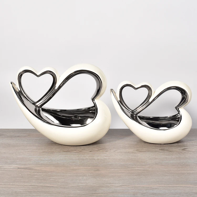 Fancy custom logo valentine gift heart shaped ceramic planters / handicraft wedding decoration flower pots