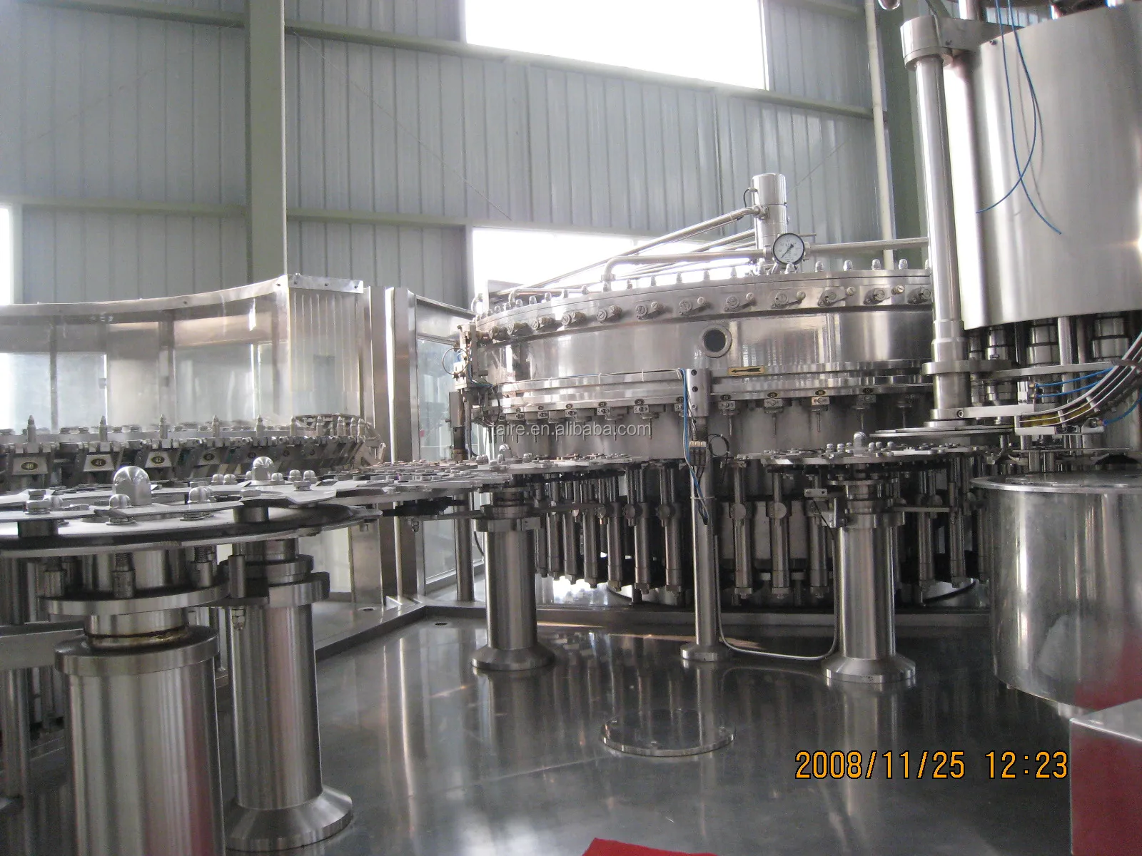 Automatic beer bottle filling machine/Beer Bottling Machine