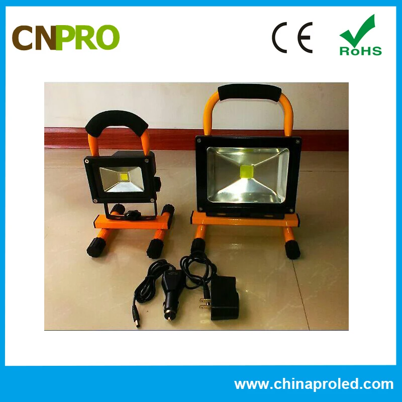 2015 бестселлером наружного использования аккумуляторная AC100-240V светодиодный прожектор 20 Вт с 2 года гарантии
