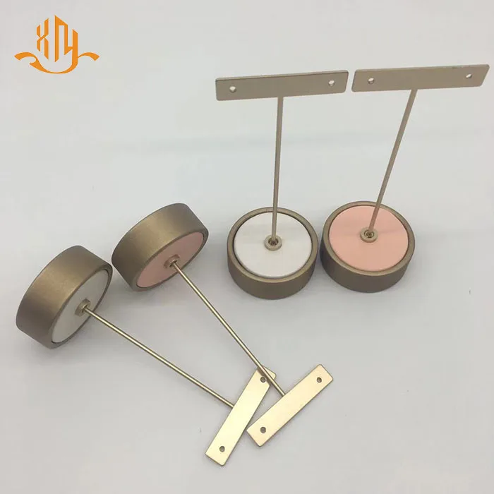 XIANGYU factory custom luxury delicacy special metal bar jewelry earrings display rack