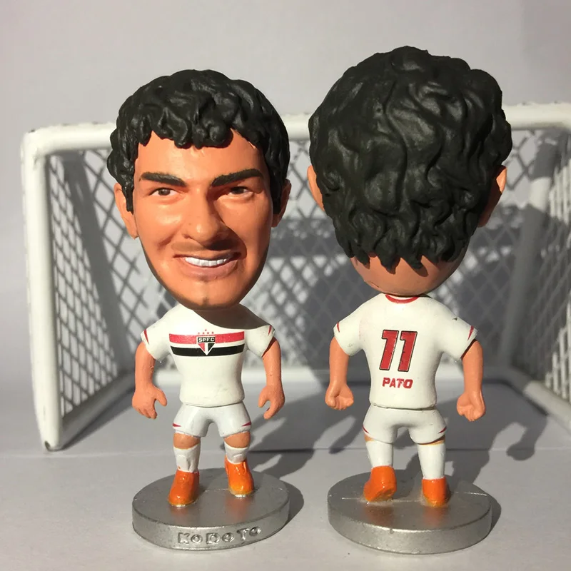 3D big head plastic football figure for sale