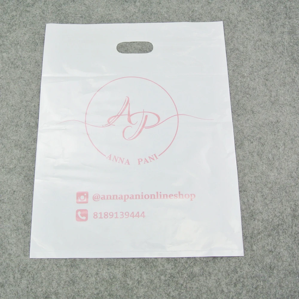 HDPE/LDPE Die Cut Patch Handle Custom Plastic Merchandise Retail Bags With Own Logo Manufacturer