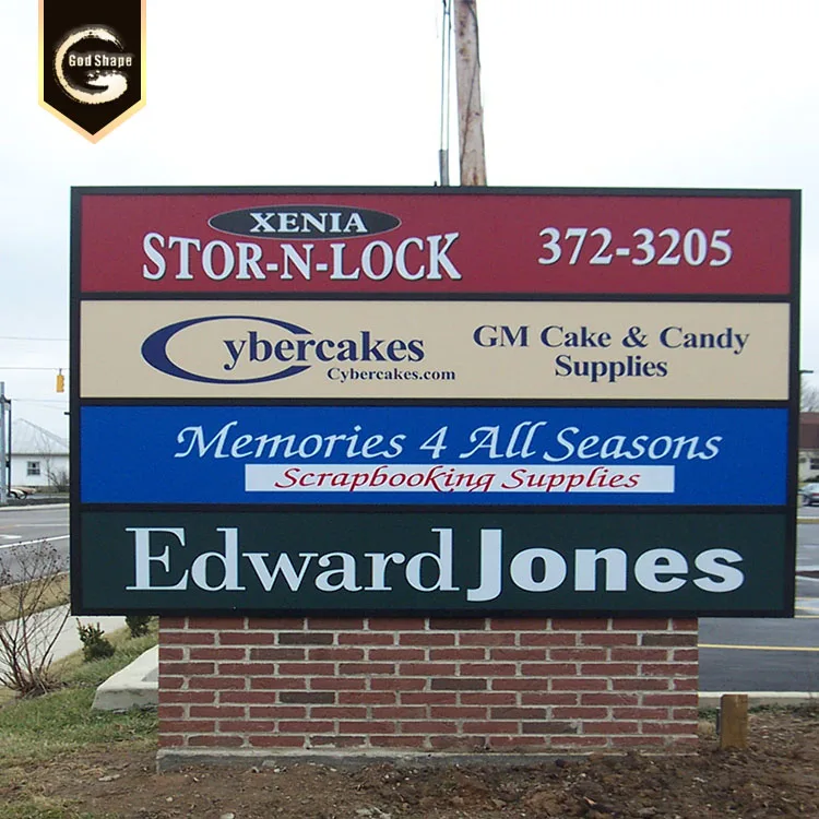 Monument pylon freestanding signage in street side decorate attractive directional and wayfining sign signage outdoor