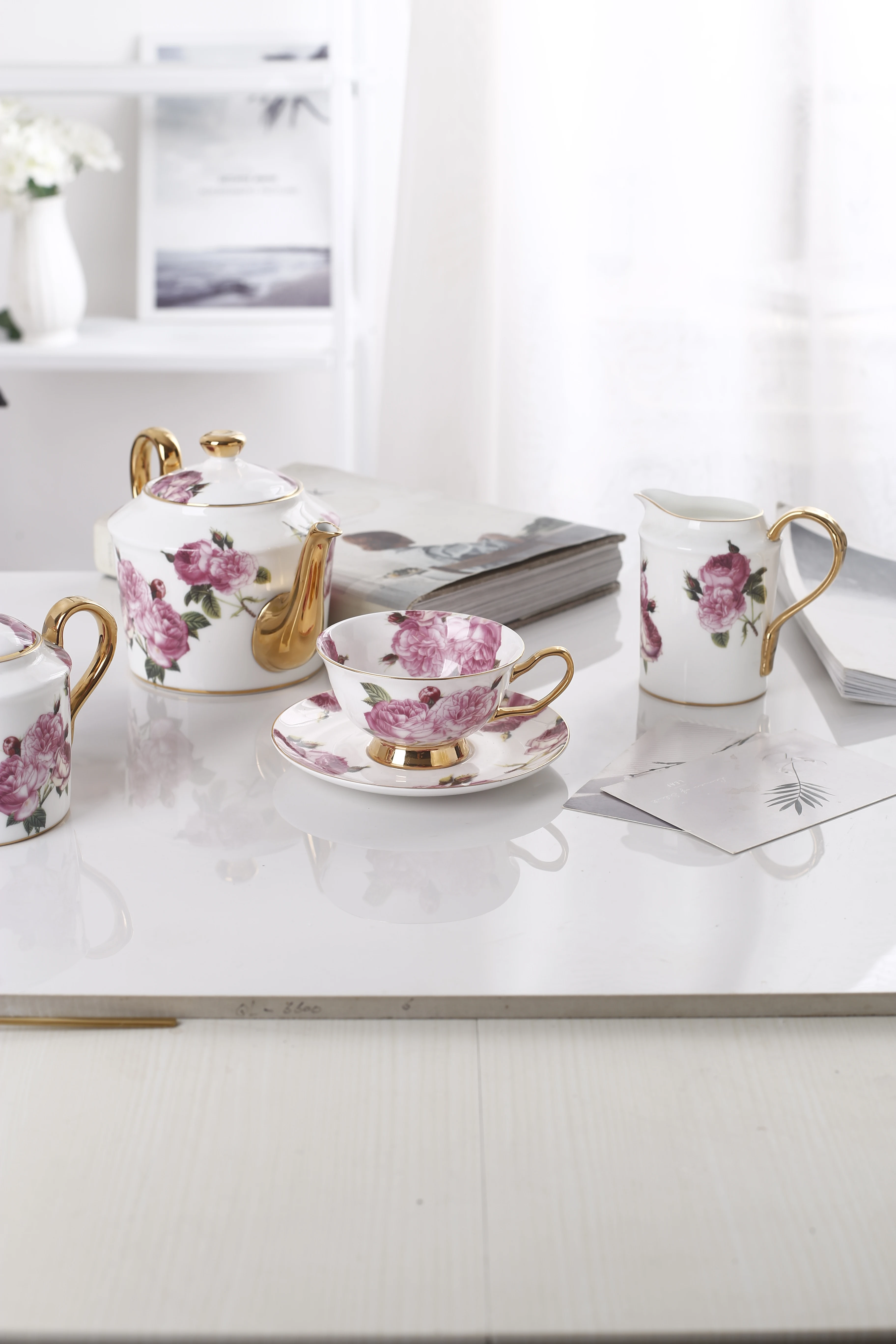 Floral decal design Arabic coffee cup set porcelain teapot turkish tea cup set luxury bone china tea set