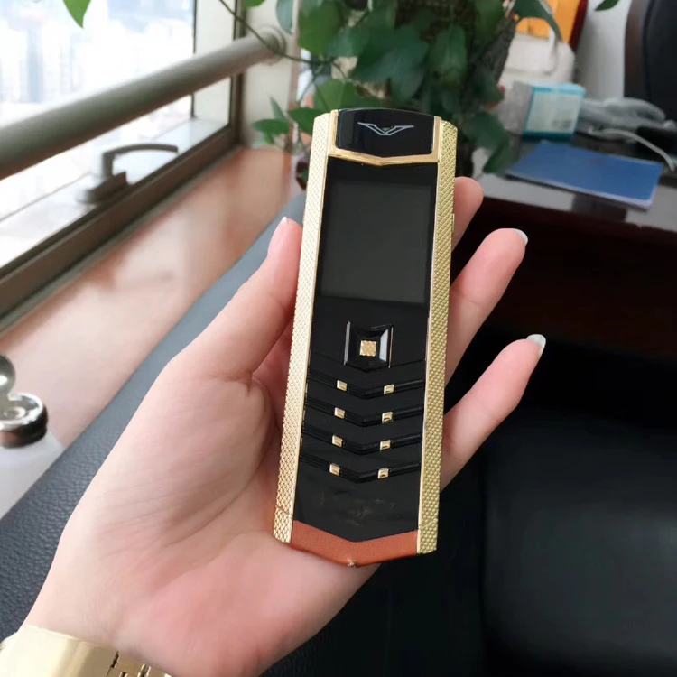 Разблокированный роскошный золотой брендовый телефон V9 из натуральной кожи с двумя sim-картами E0414