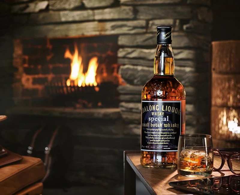 Sell blended grain/wheat whisky for whisky lounges,international brand of whisky with Private label services