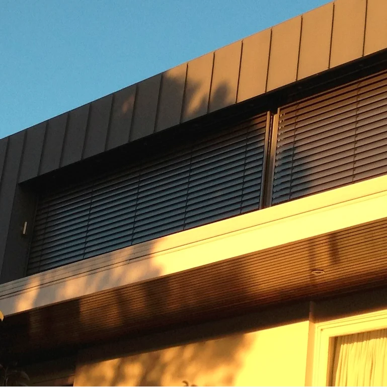 Моторизованные наружные алюминиевые жалюзи, внешние электрические жалюзи