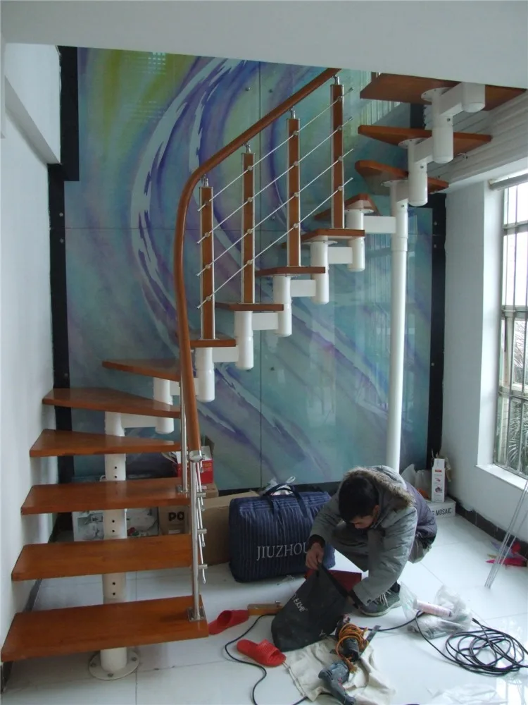 Деревянная лестница для дома из дуба, бука и тика