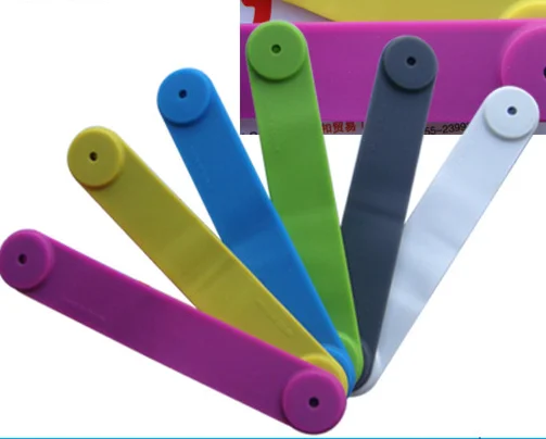 
Custom Silicone Magnetic clip to hold papers/money/leather 